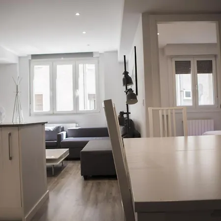 Plaza B - Local Rentss Apartament San Sebastián